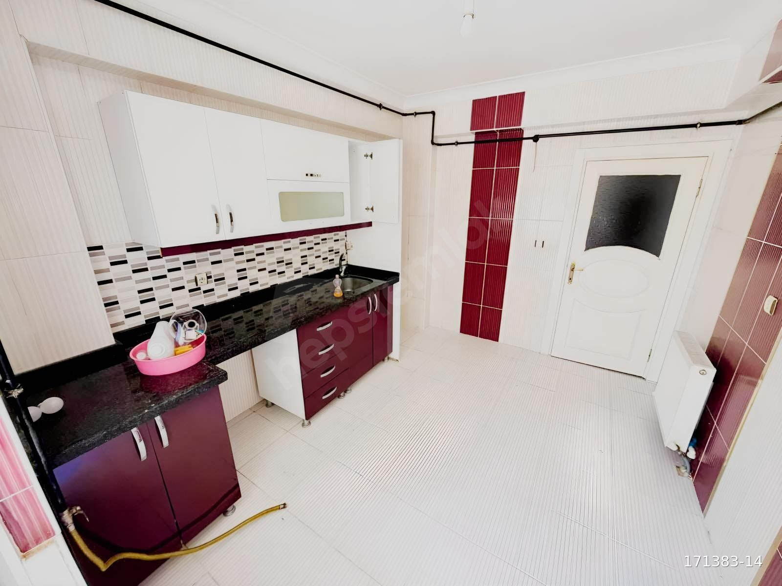 YILMAZERDEN KARAPÜRÇEKTE 4+1! 160M2! KAÇIRILMAYACAK BAHÇE KATI