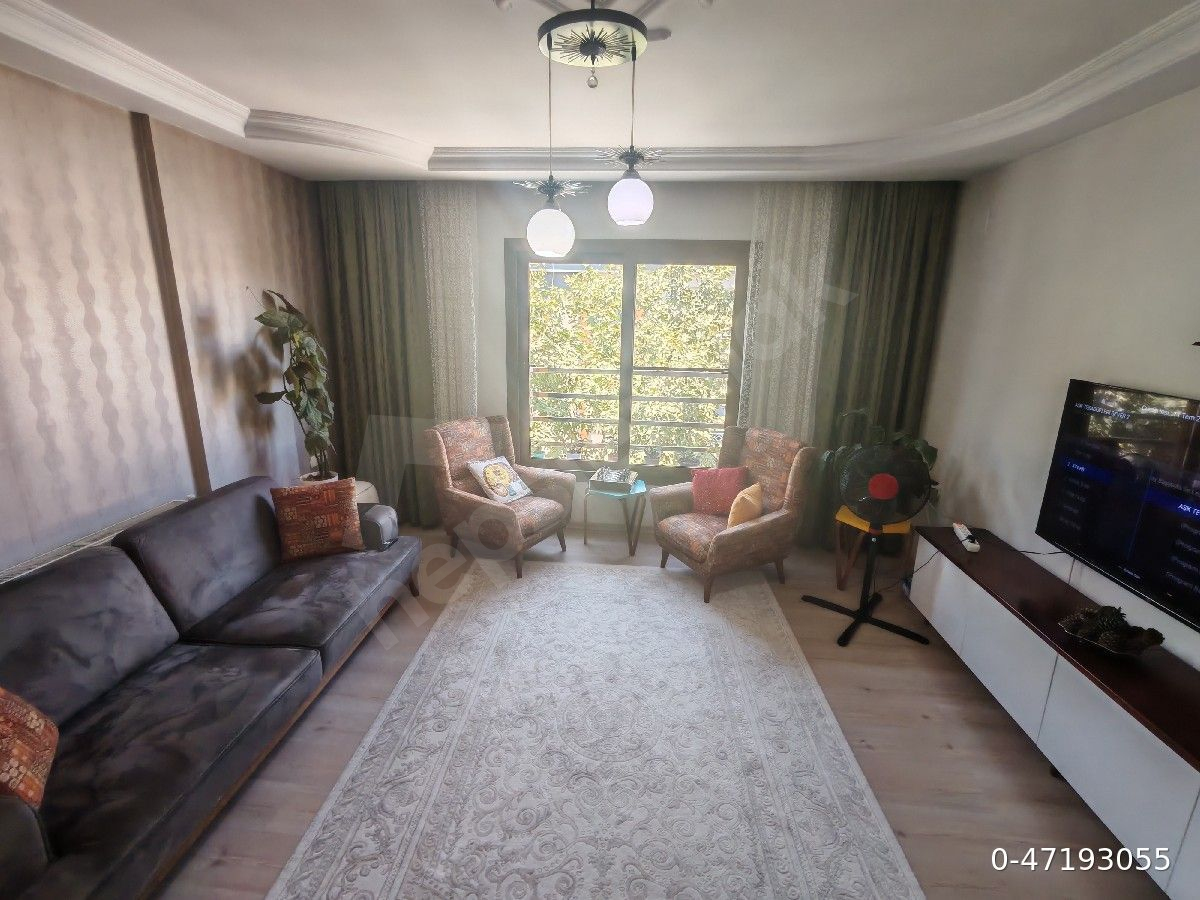 Sahibinden Turgutlu cadde üstü