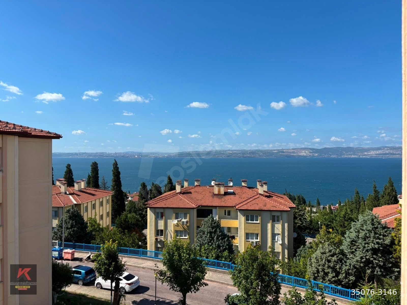 KARDEŞ'TEN KARAMÜRSEL KALICI KONUTLAR'DA DENİZ MANZARALI SATILIK 3+1 DAİRE