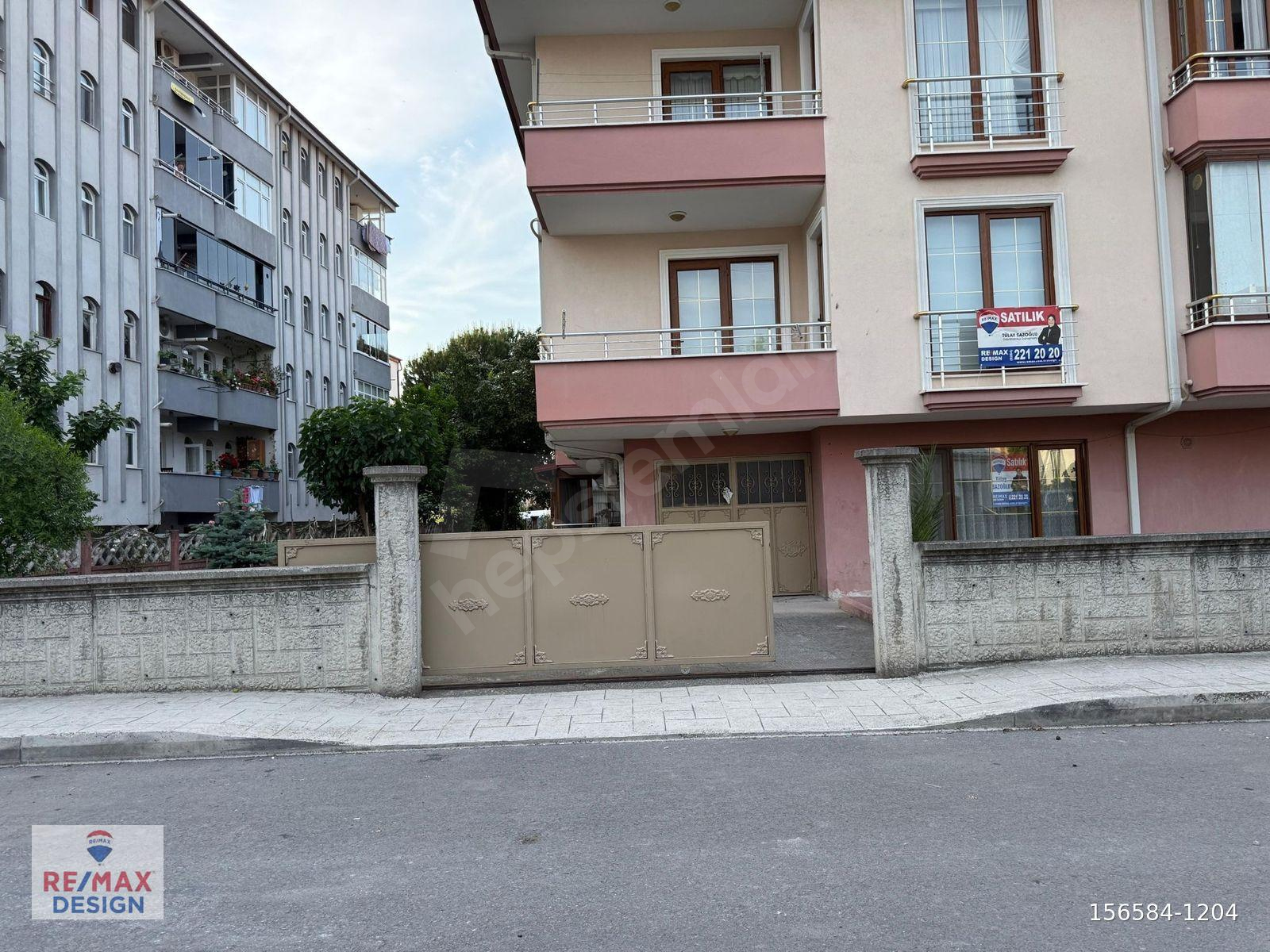 REMAX DESIGN HACIOĞLUNDA 3+1 SATILIK DAİRE