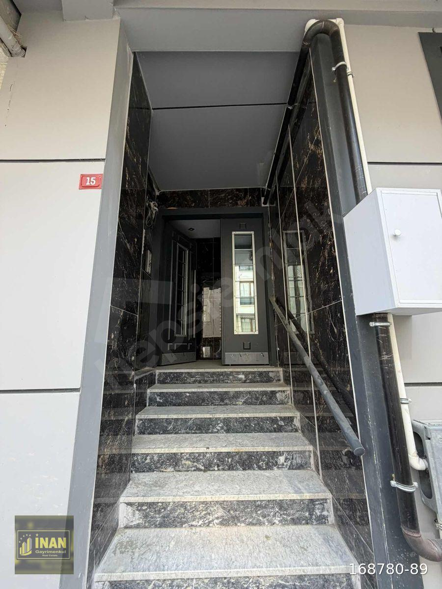 AVCILAR CİHANGİR KADIRGA SOK SIFIR 1+1 BAHÇE KAT