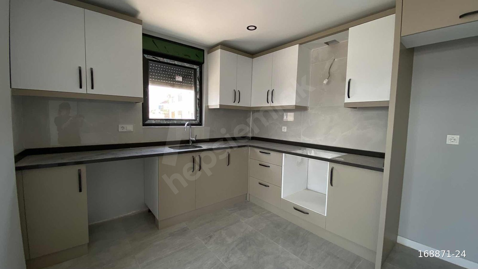 Bahçeyaka Merkez 1+1 Satılık Daire