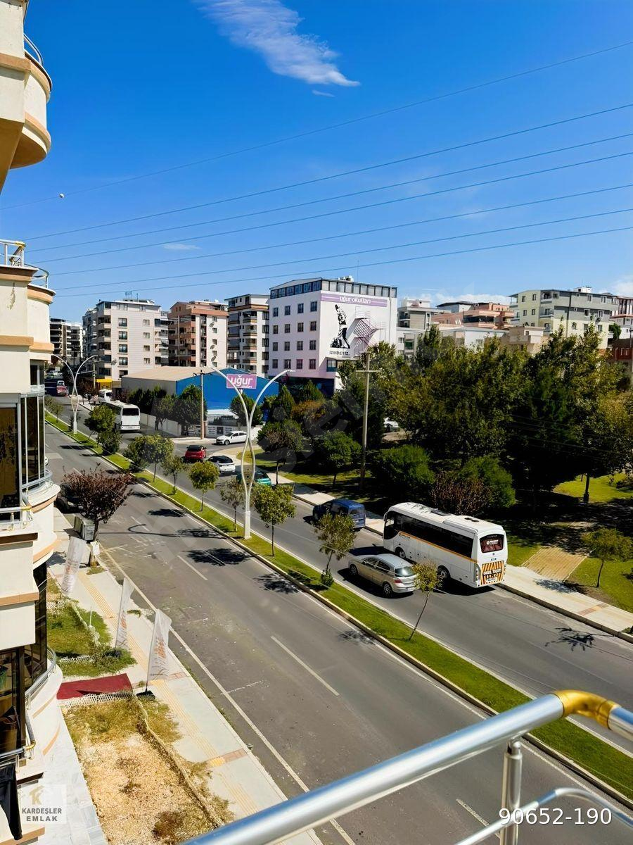 ALİAĞA YENİMAHALLE UĞUR OKULLARI KARŞISI KİRALIK 3+1 DAİRE