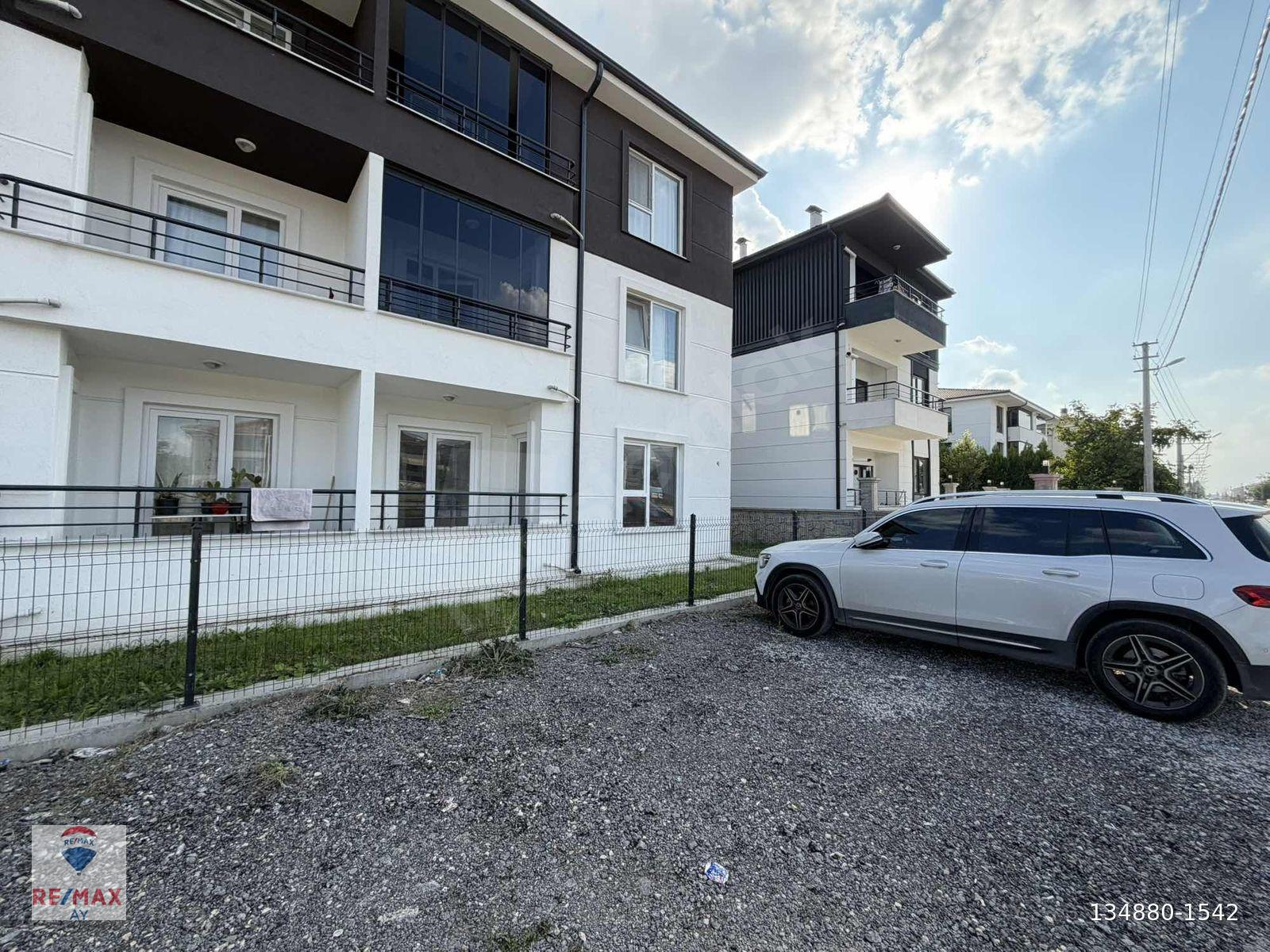 Hanlıköy Satılık 2+1 Daire Siteiçi Muhteşem Konum
