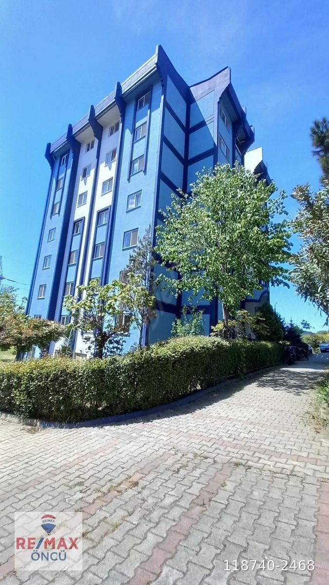 Kocaeli Çayırova Şekerpınar Toki Konutları 2+1 Boş Satılık Daire