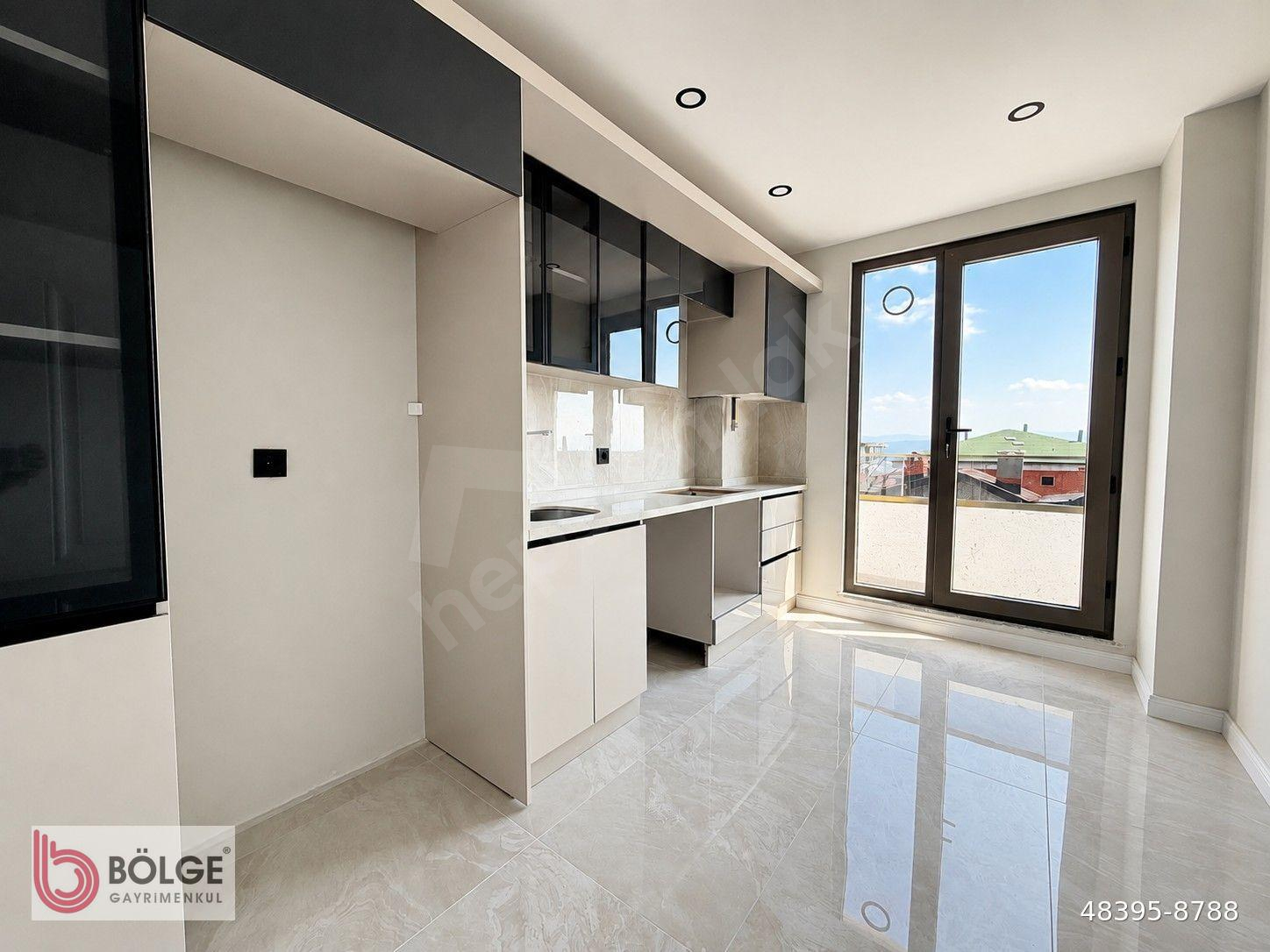 BAĞLARBAŞI MAH. MODERN TASARIM 2+1 95 M² ASANSÖRLÜ LÜKS ARA KAT