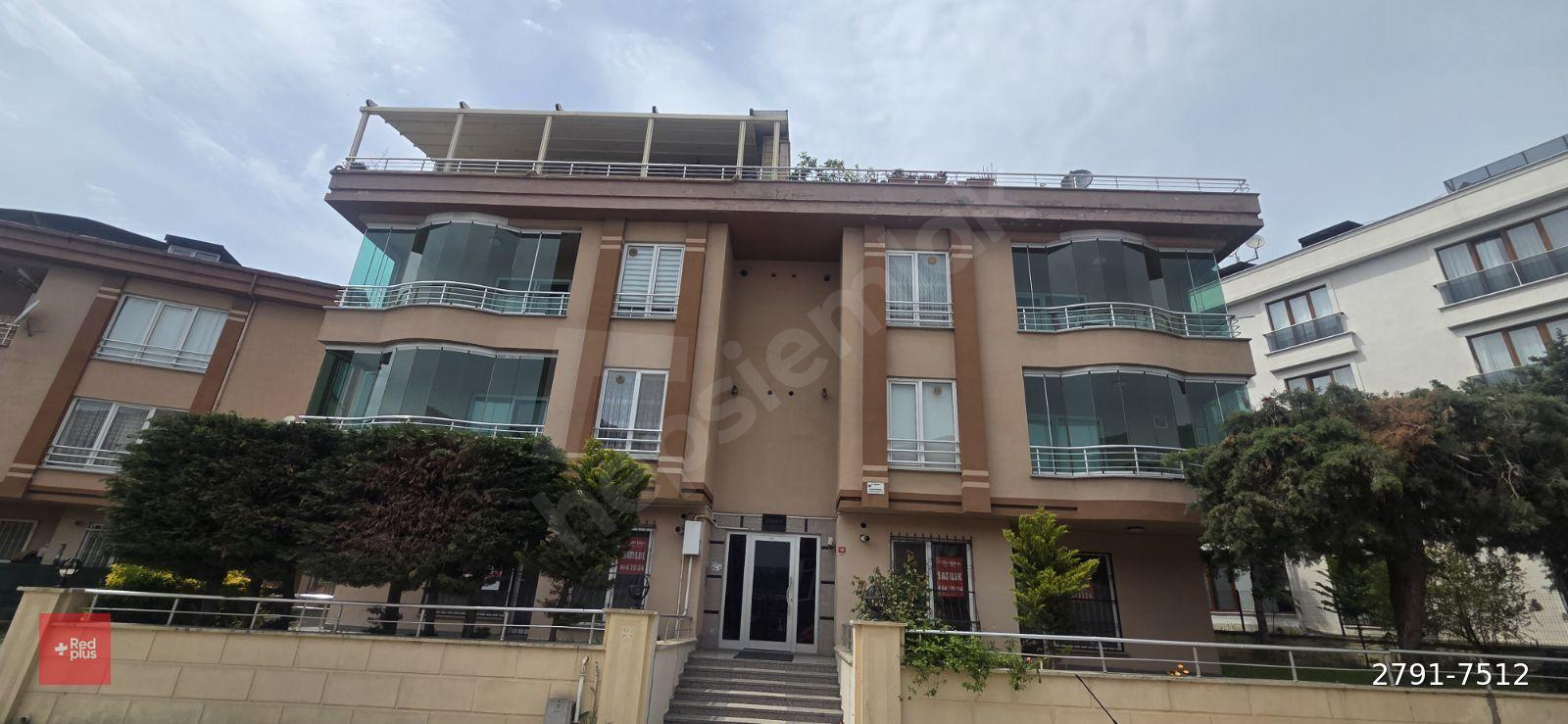 Büyükçekmece Fatih Mahallesi 3+1 Giriş Kat Bahçe Kullanımlı