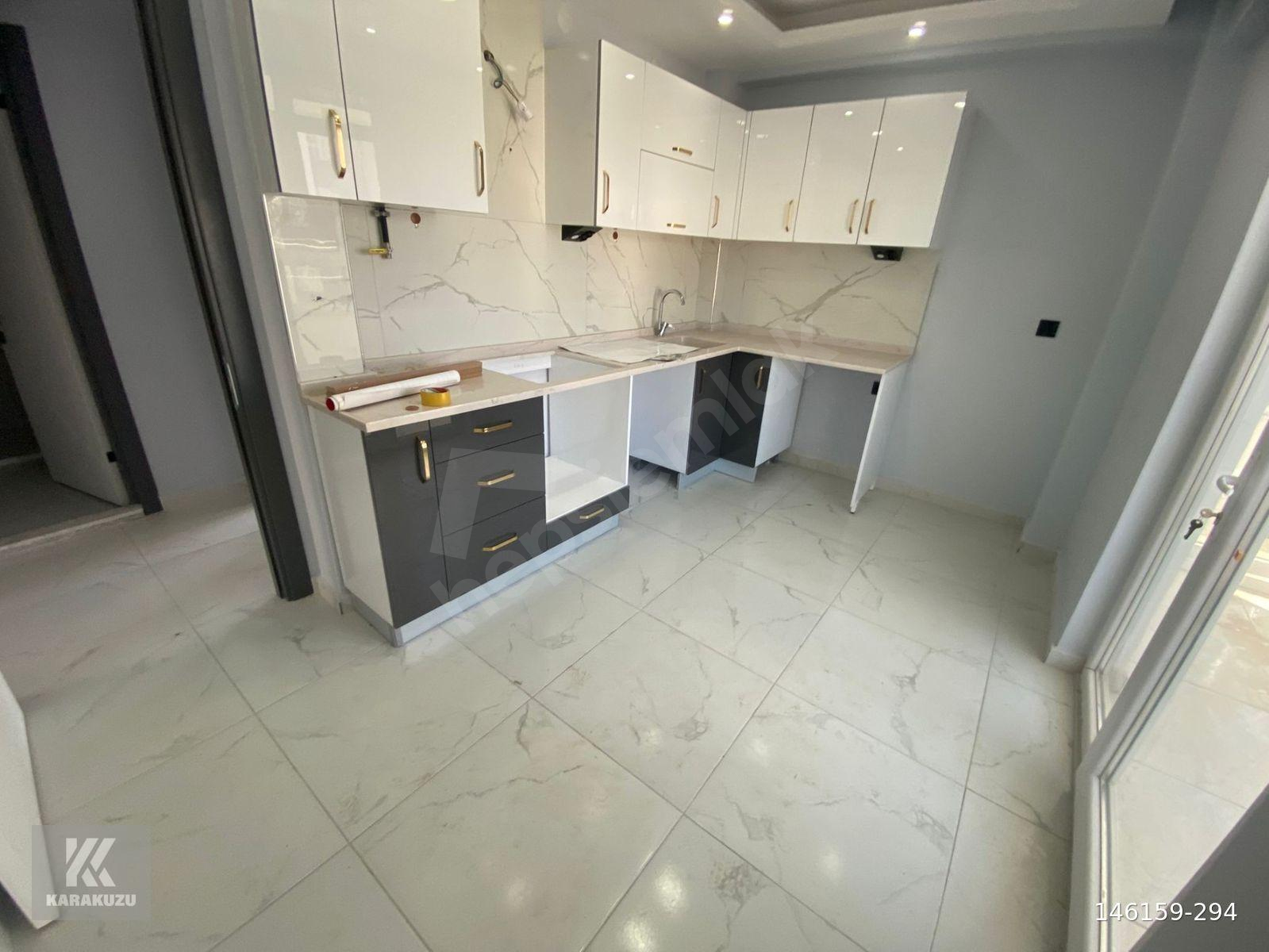 71 EVLER MH KÖŞE ARAKAT ASANSÖRLÜ FIRSAT 2+1 DAİRE KK-6
