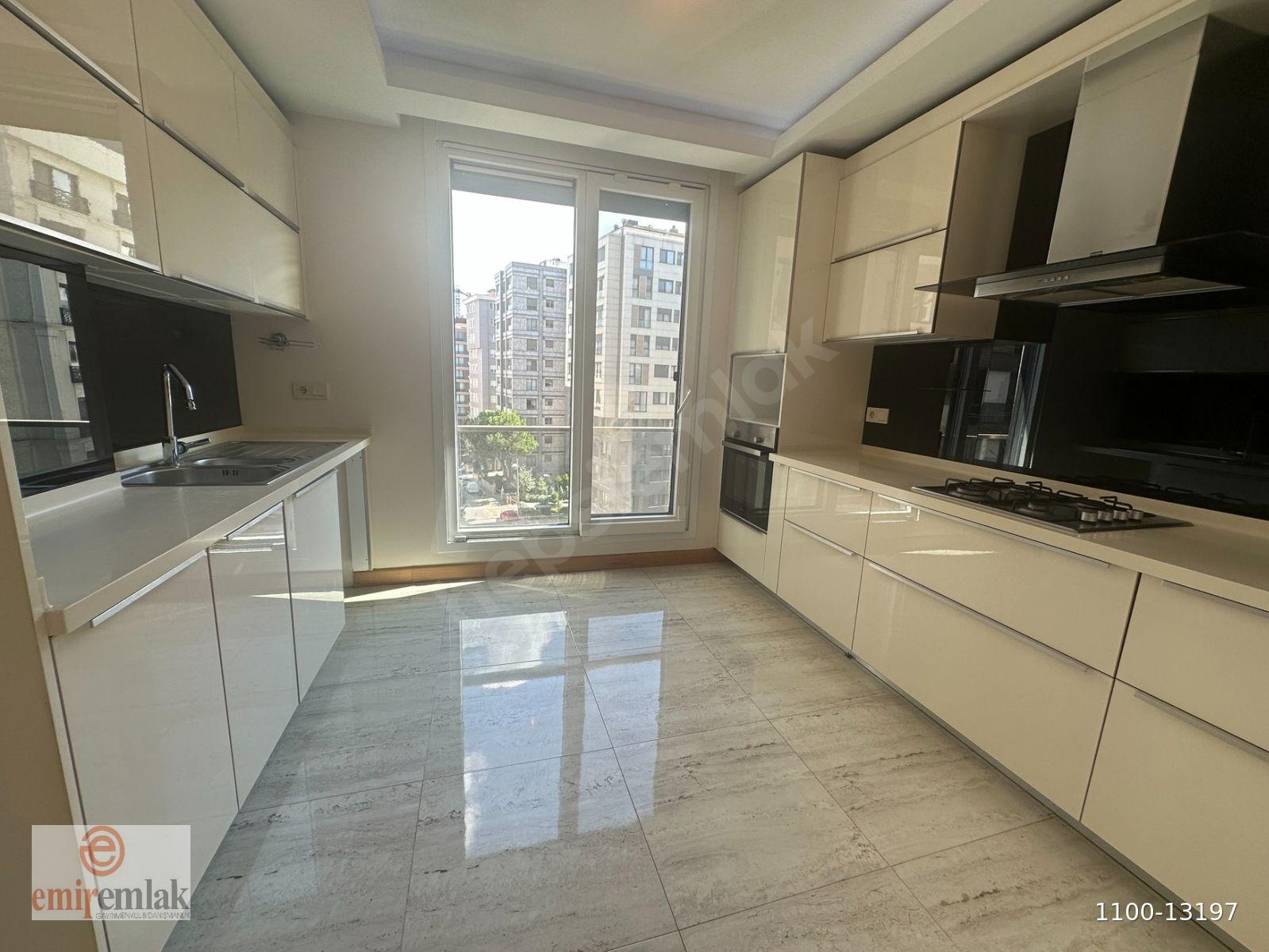 EMİR'DEN SATILIK SUADİYE'DE 3+1 140m2 ÖNÜ AÇIK 109m2 NET İSKANLI