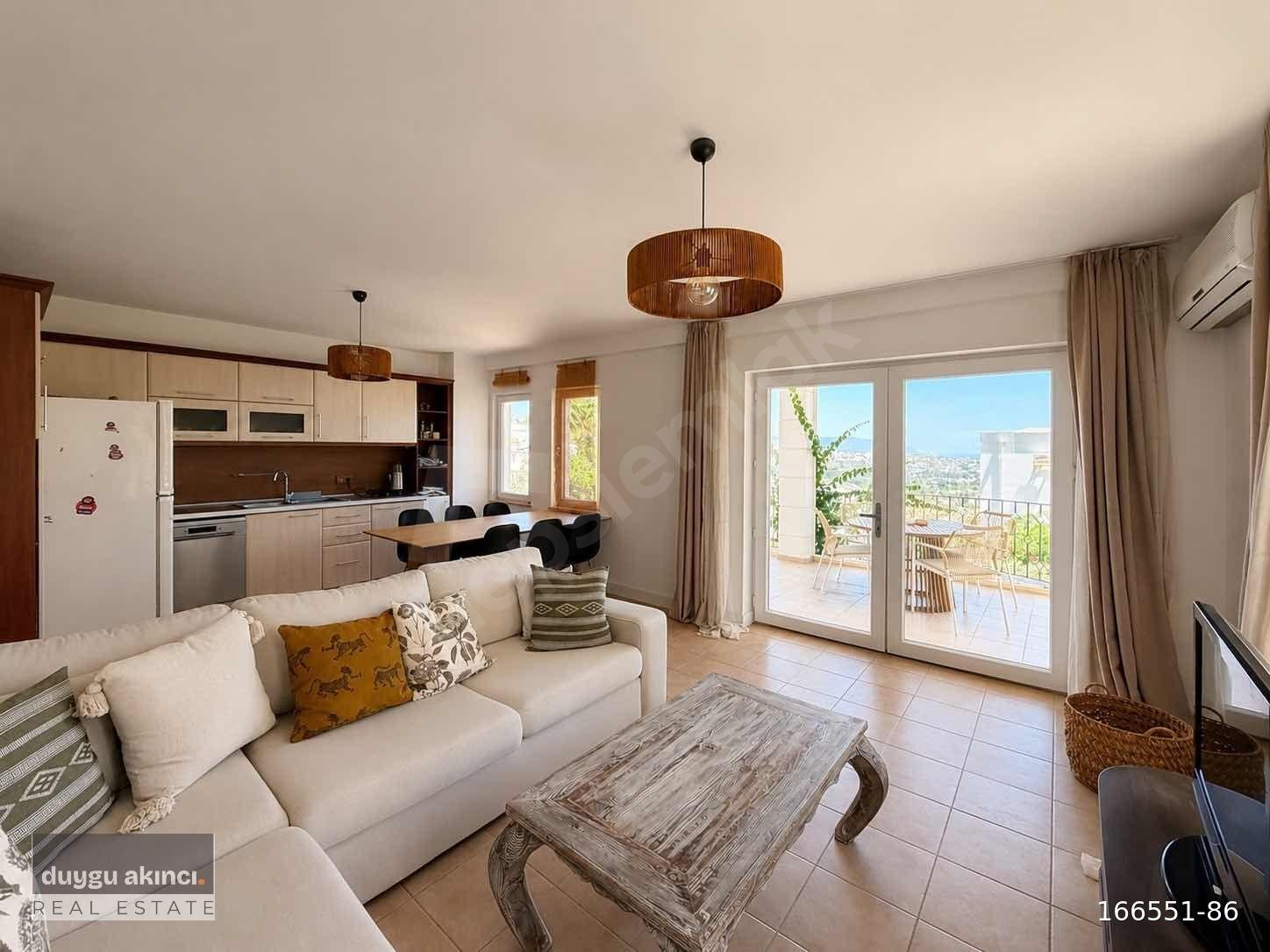 Bodrum Bitez Havuzlu Site içerisinde 2+1 Satılık Daire