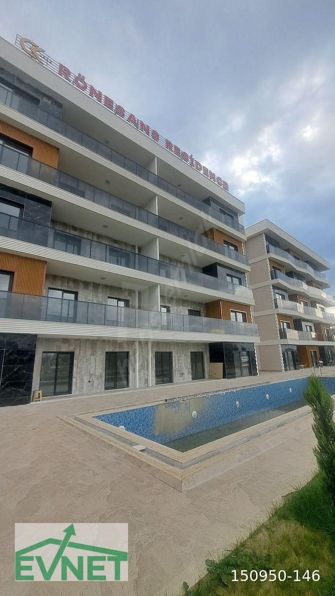 Kuşadası Aydın Yolu Ege Mahallesi Girişi Havuzlu Daire