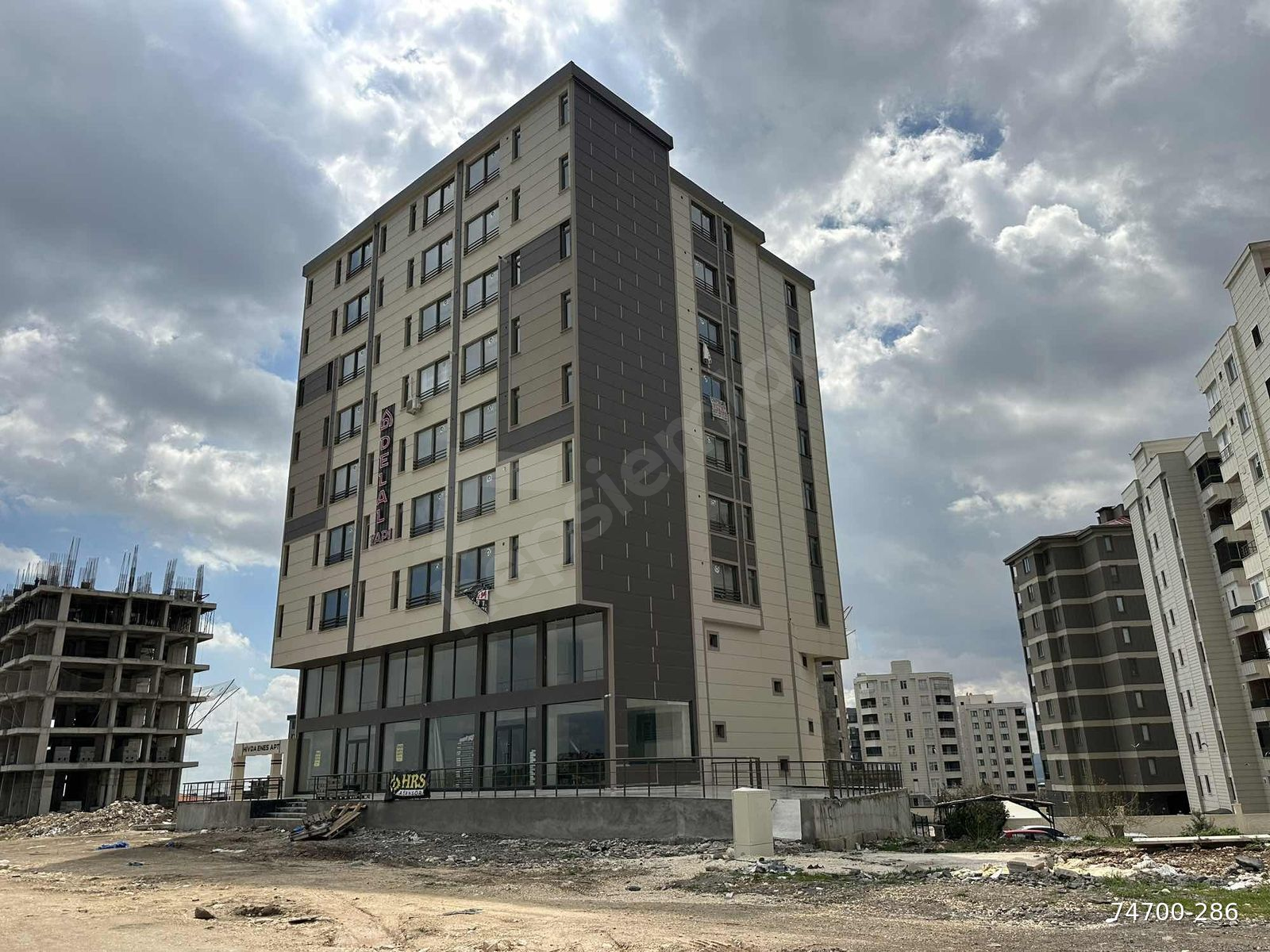 ÇİNPOLAT GAYRİMENKUL'DAN SATILIK 1+1 ARA KAT