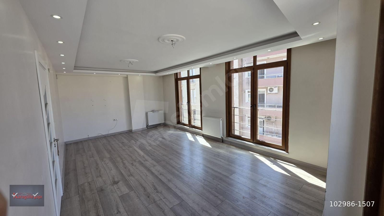 KARAGÜLLE' den Kiralık Merkezde 3+1 Arakat