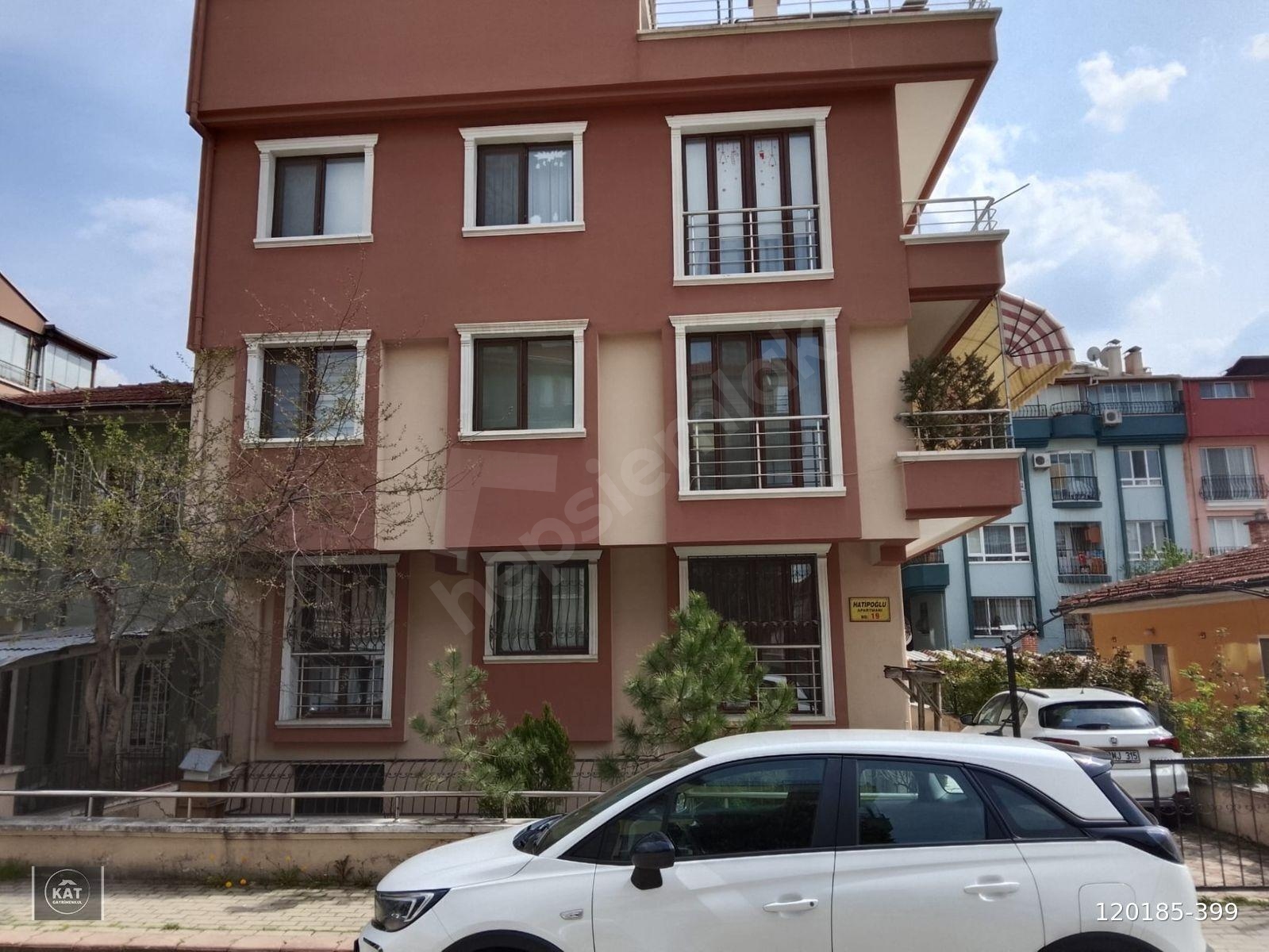 GAZİ'DE SATILIK TERS DUBLEKS
