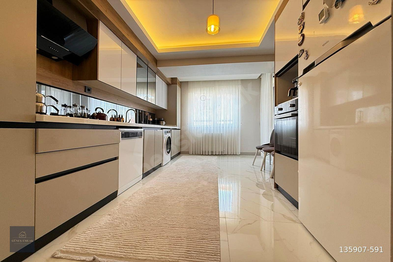 GÜNEŞ EMLAK*ULTRA LÜKS KATTA MODERN MİMARİ 3+1 SATILIK DAİRE