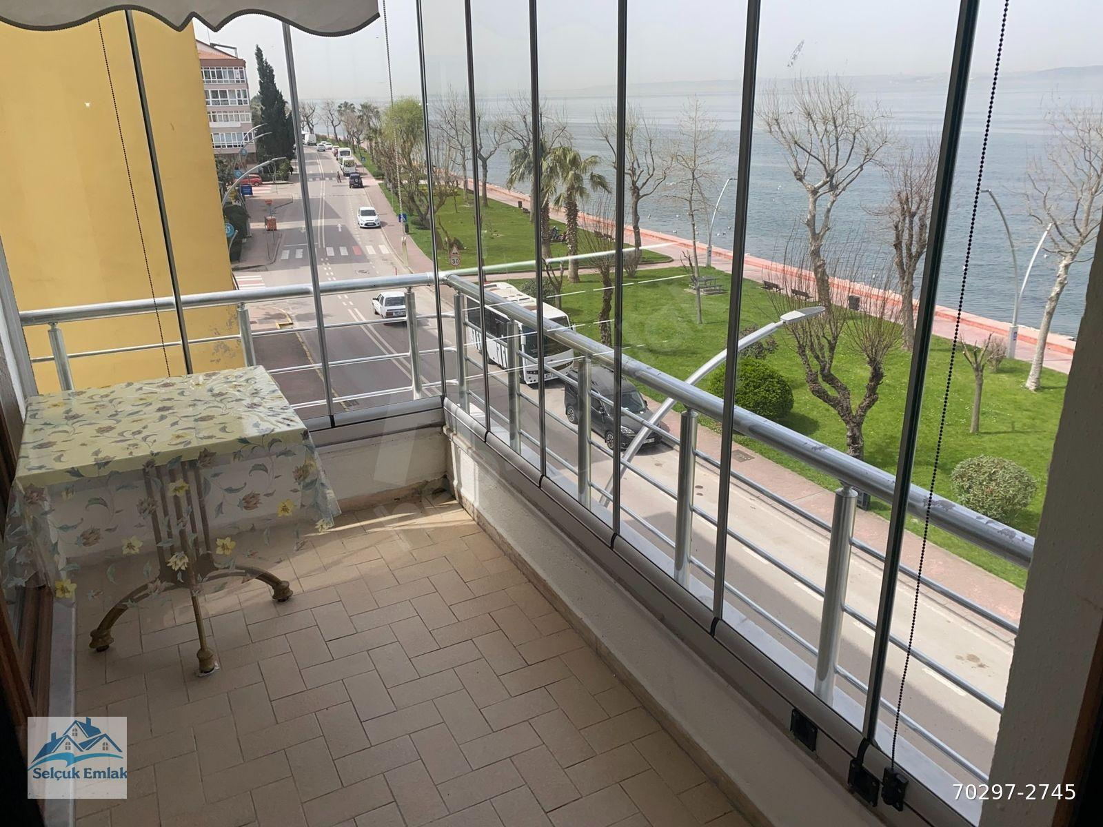 Karamürsel'de Kiralık Yalı Dairesi,Eşya,Deniz,Sahil,Plaj