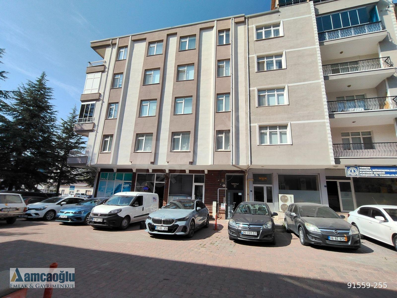 AMCAOĞLU EMLAKTAN VALİLİK BİNASI ARKASI FUL EŞYALI 3+1 KİRALIK