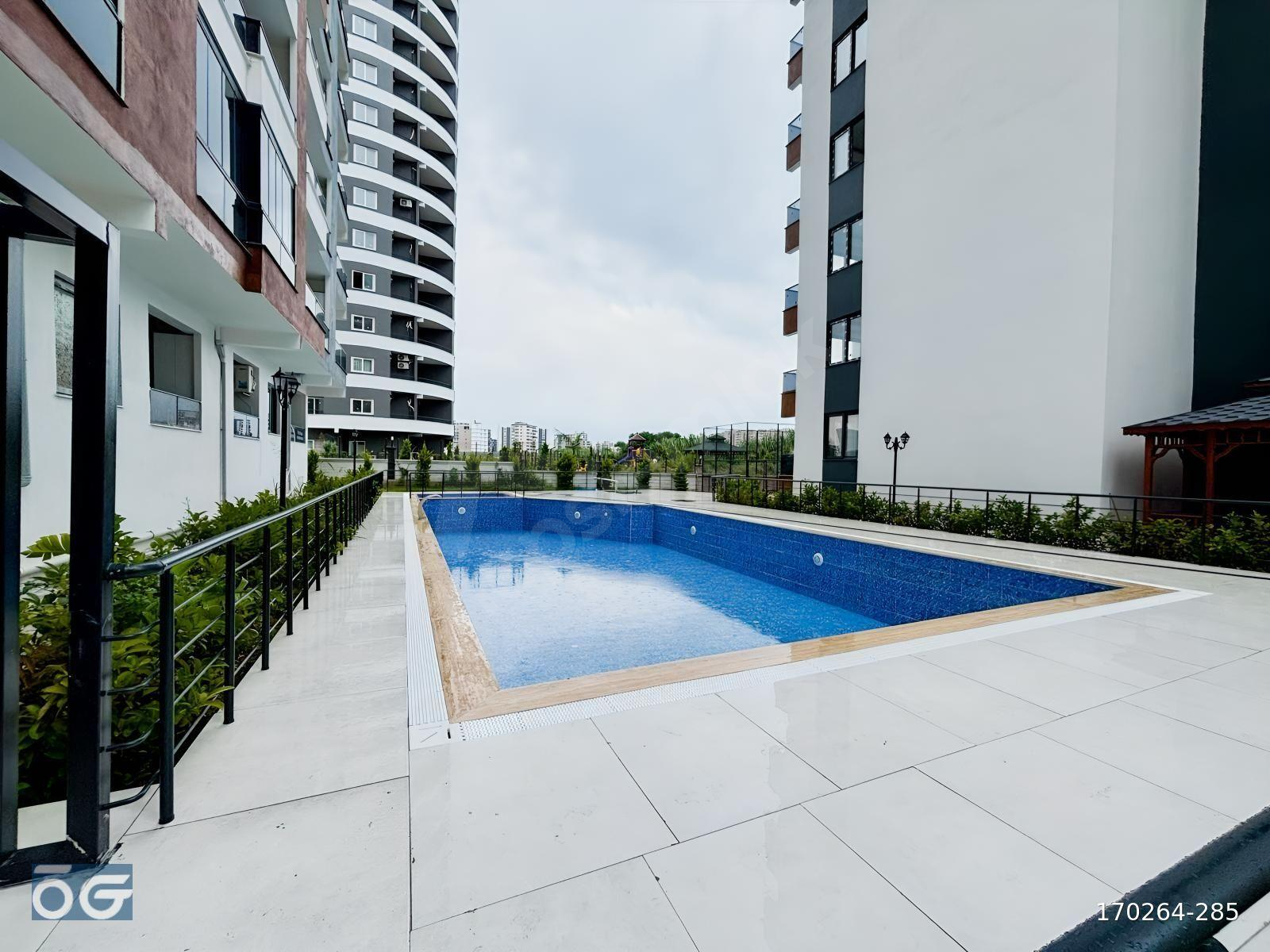 "ÇOK CAZİP, MÜKEMMEL KALİTE, GENİŞ BALKON, YÜZME HAVUZLU"