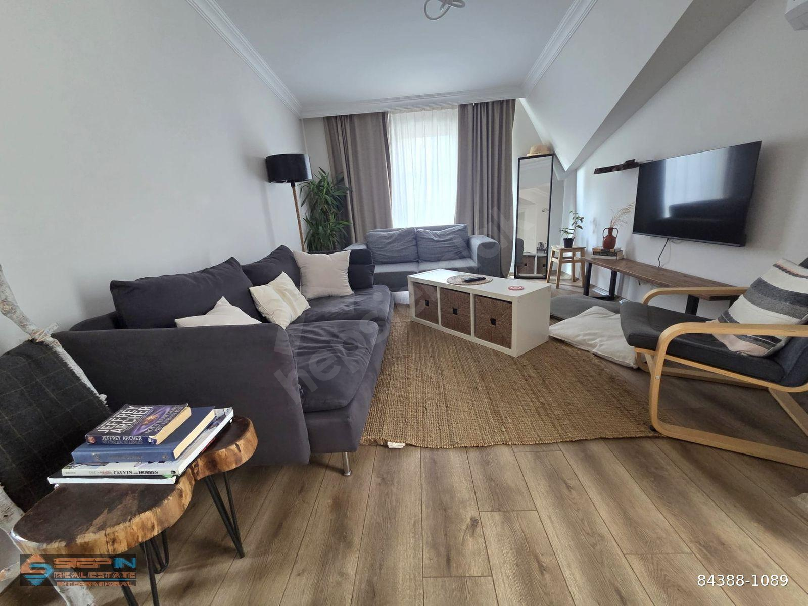 Marmaris Merkezde Yat Limanı'na Yakın Eşyalı Kiralık 2+1 Daire