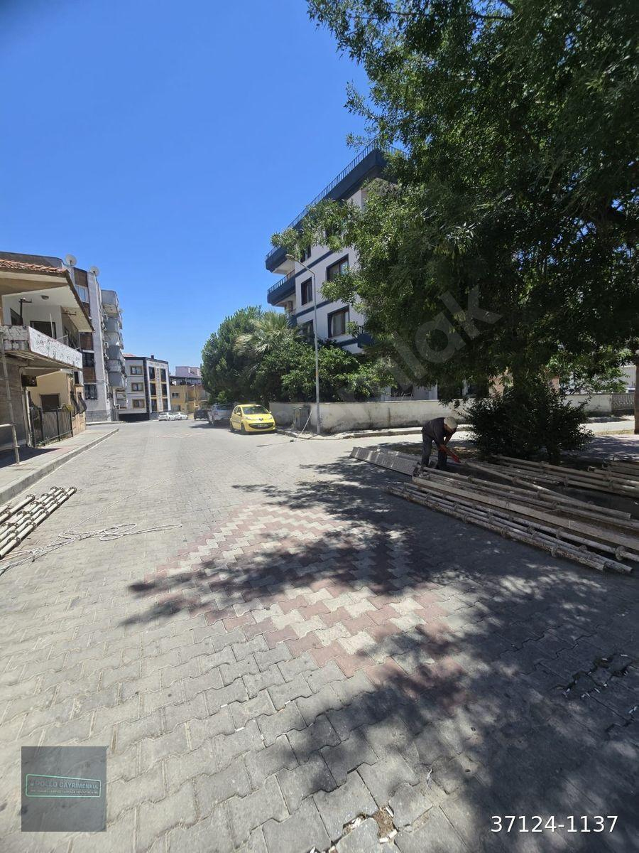 SÖKE - KONAK MAHALLESİNDE YILLIK ( SÜREKLİ - DEVAMLI ) KİRALIK KISMİ EŞYALI 2+1 AYRI MUTFAK DAİRE