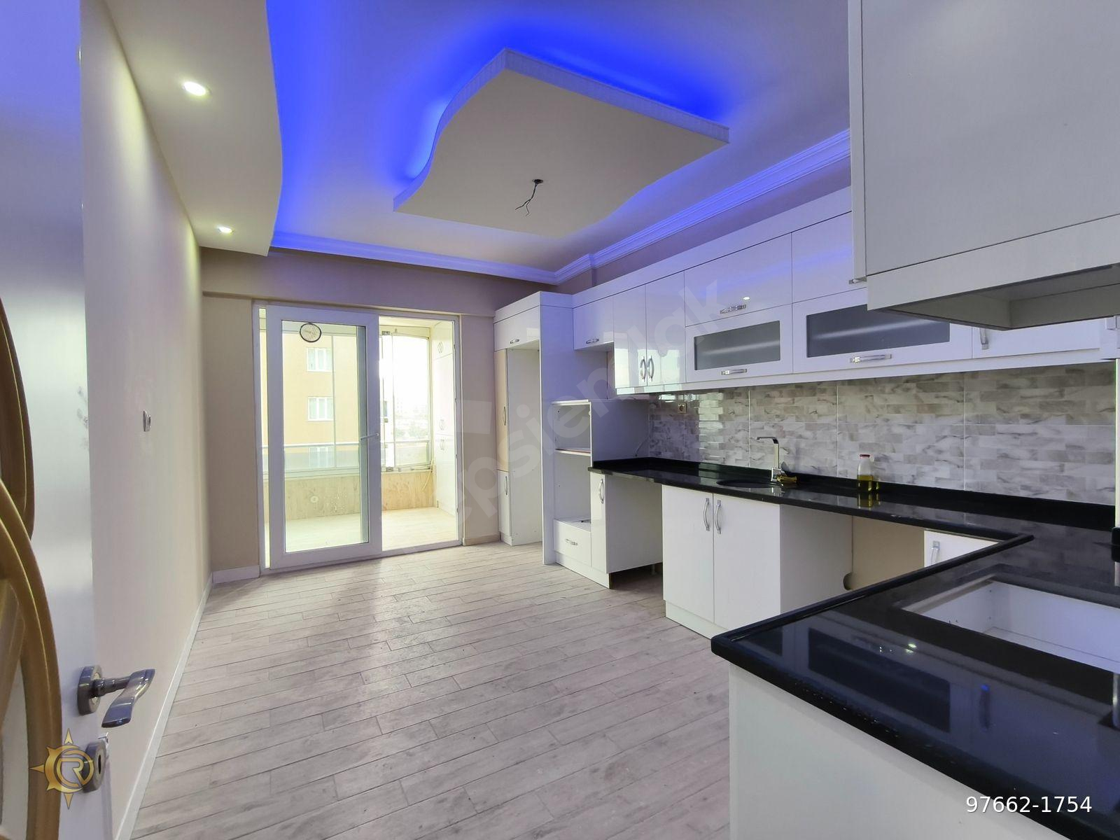 YENİ ROTA EMLAKTAN SİTE İÇERİSİNDE İÇİ YAPILI 4+1 SATILIK DAİRE