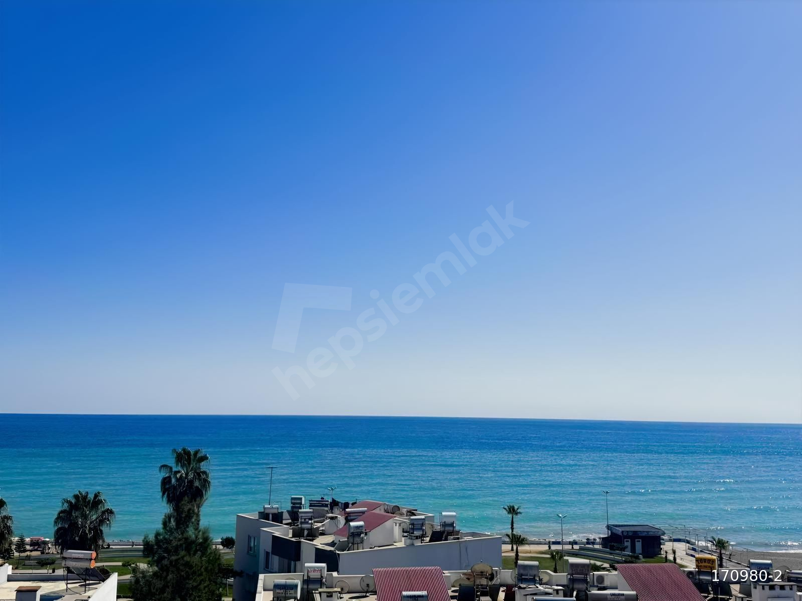 ERDEMLİ SAHİL YOLU FUL DENİZ MANZARALI SATILIK DAİRE