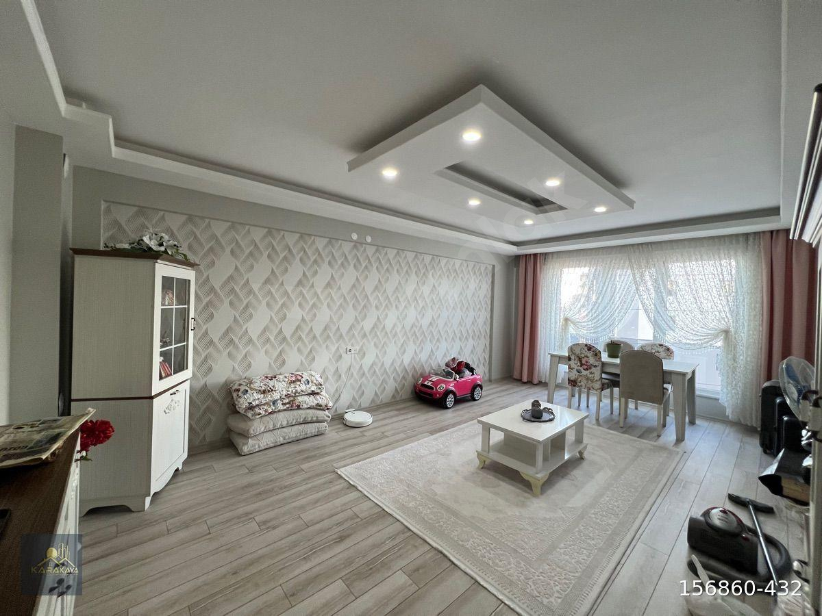 KARAKAYA EMLAKTAN ŞEHİTLİK MAH. 4+1 ARA KAT SATILIK DAİRE