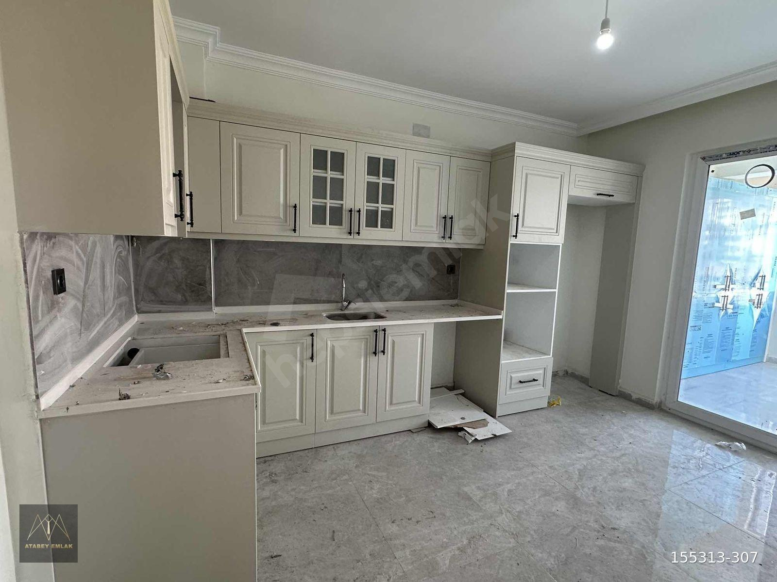 ATABEY EMLAKTA YANIK PETROL KARŞISI ANACADDE ÜZERİ 3+1 DAİRE
