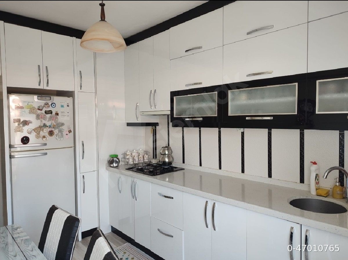 ACİL SATILIK CUMARTESİ PAZARI YANİ 2+1 DAİRE