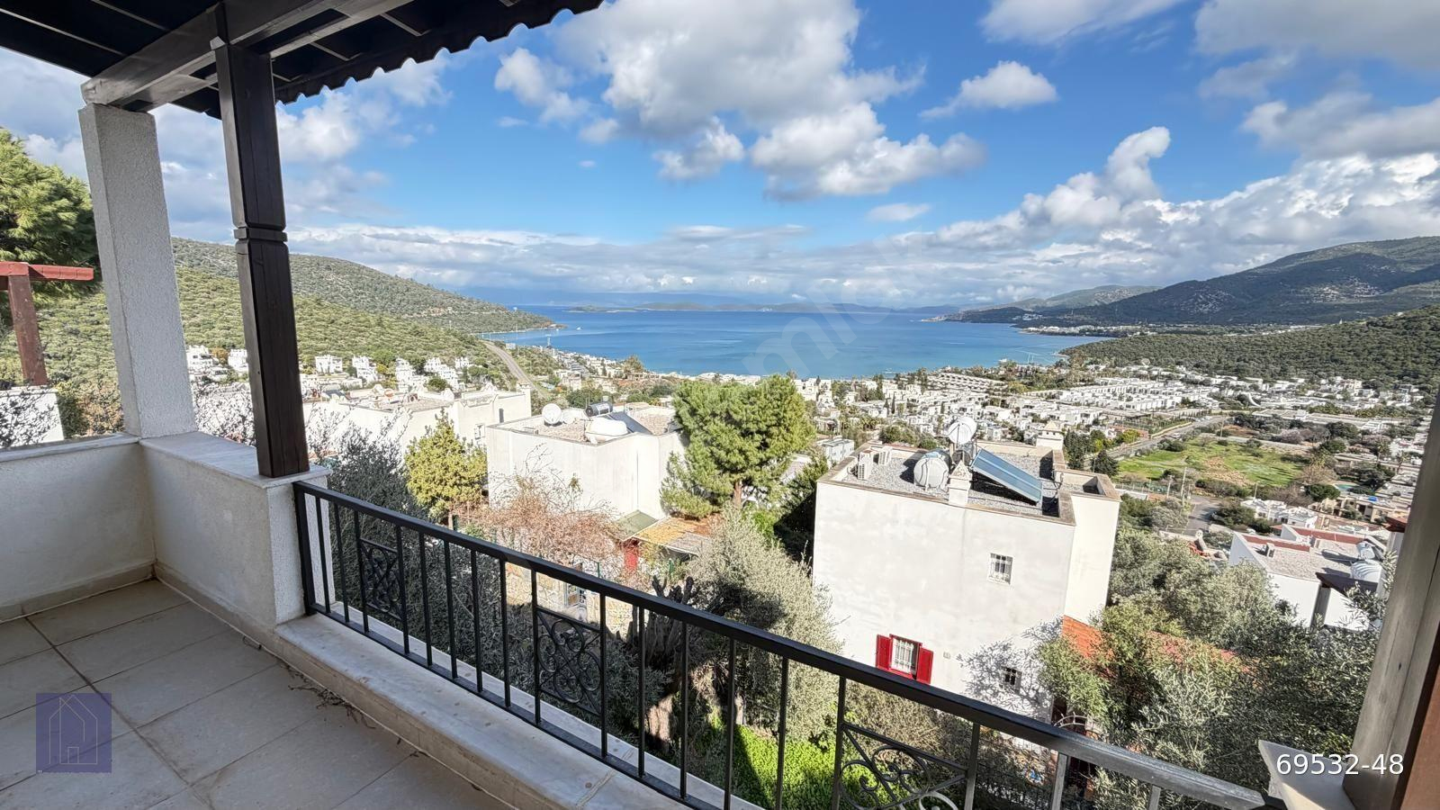 Kiralık Torbada Full Deniz Manzaralı Eşyalı 2+1 Dubleks