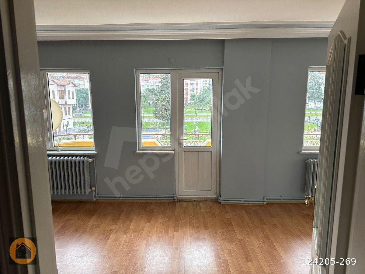 K.MİLLİYE MAH.DE KİRALIK DAİRE