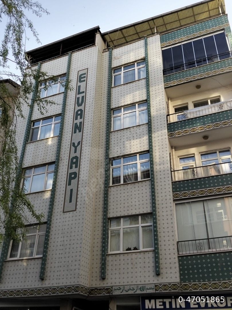 Üniversite mahallesinde dublex yatirimlik satılık daire