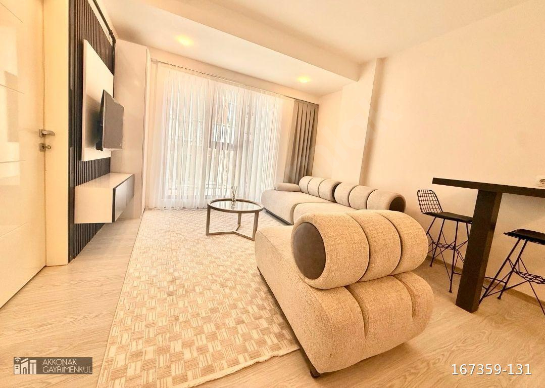 AKKONAK'TA YEŞİLKÖY CADDESİ 2+1 ARAKAT BALKONLU SUIT DAİRE