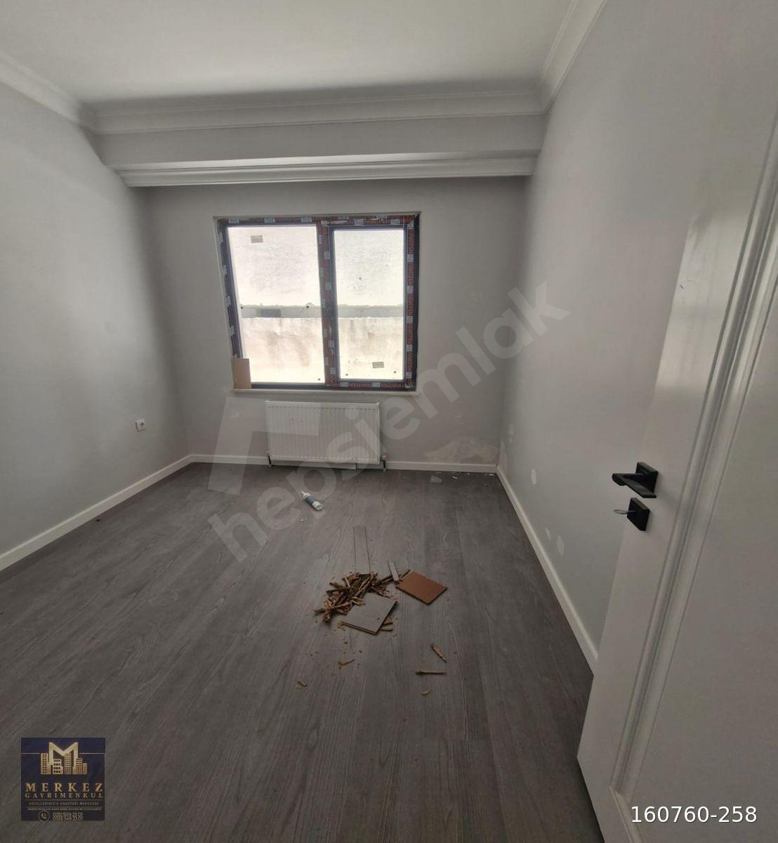 MERKEZ EMLAKTAN 2+1 METROBÜSE 2 DK SIFIR LÜX SATILIK DAİRE