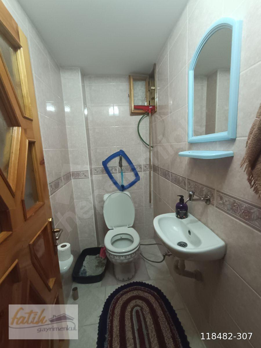 AKÇAABAT YAYLACIK MAHALLESİ'NDE SATILIK 2+1 4. KAT DOĞALGAZLI