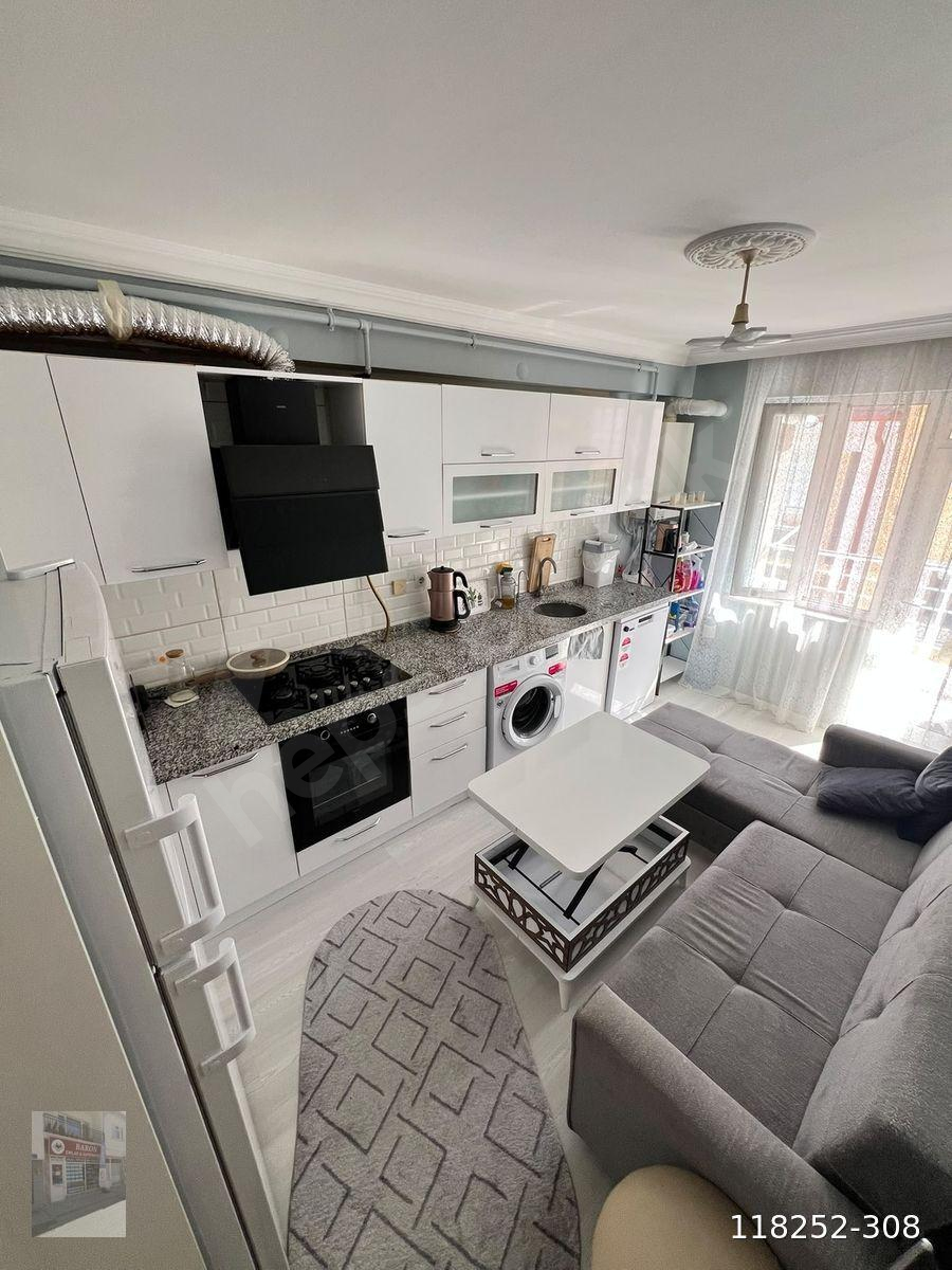 ÇAMLICA MAHALLESİN DE SATILIK 3+1