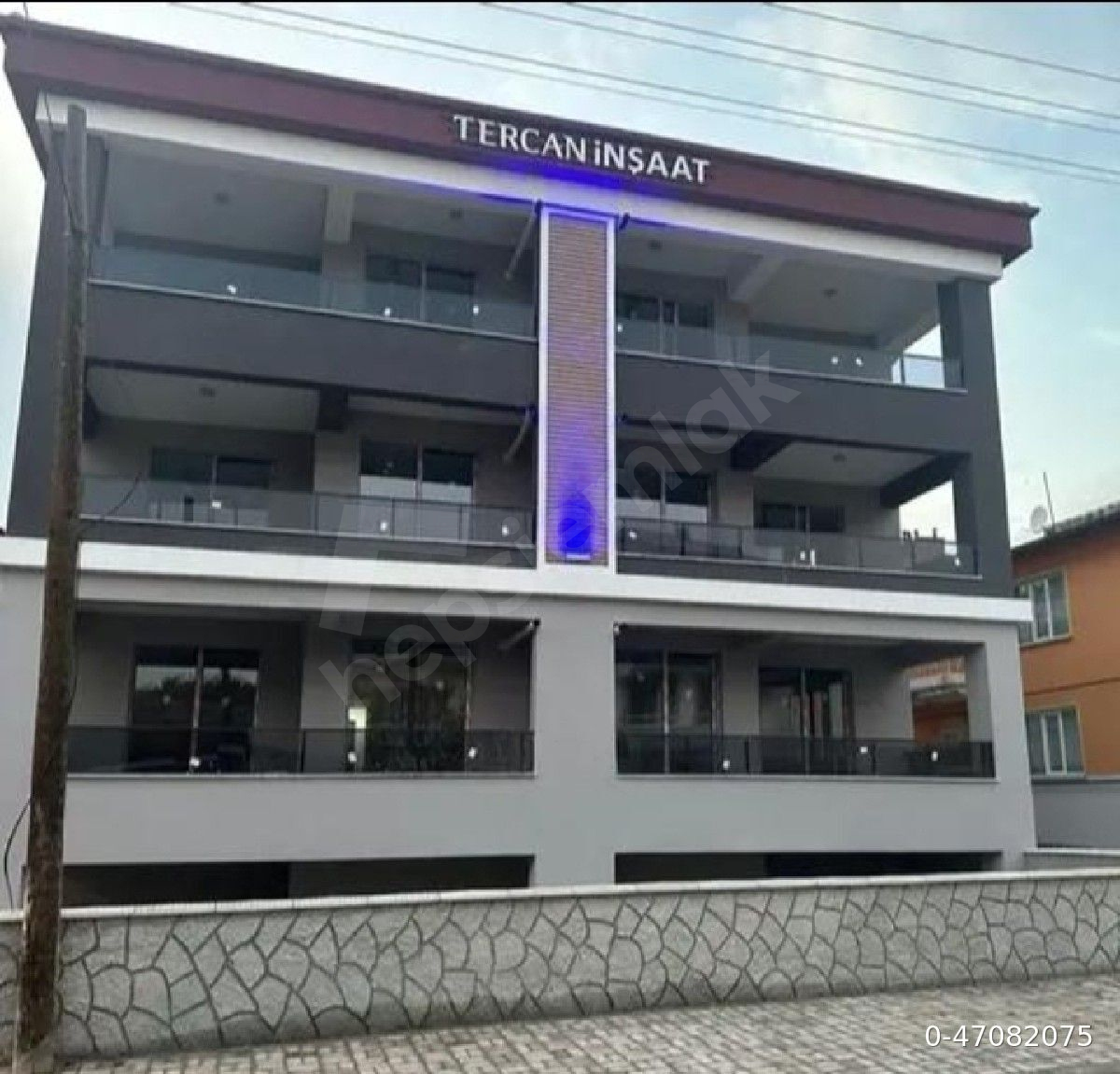 Hazır kiracılı merkezi konumda 2+1 daire.