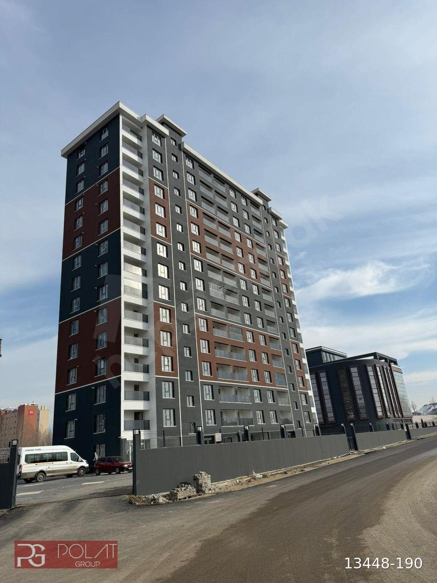 ^POLAT^ ESENBOĞADA 45 m2 en üstk kat 1+1 satılık