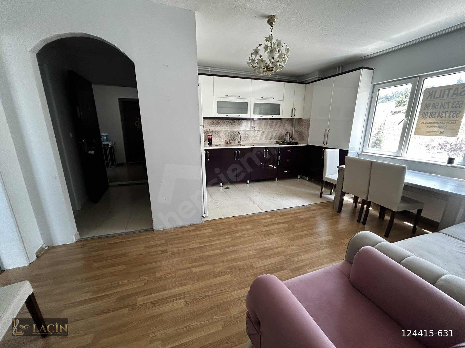 ⫸LAÇİNDEN⫷ZİRVEKENT PAZARYERİ YAKINI 2.KATTA 2+1 SATILIK DAİRE