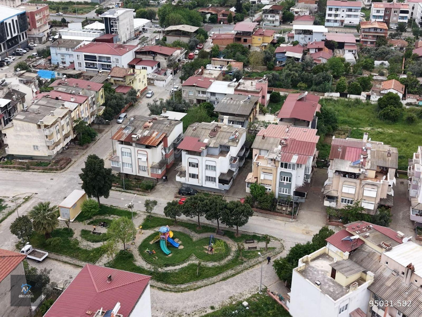 KAPALI GARAJLI SATILIK GENİŞ TRIPLEKS
