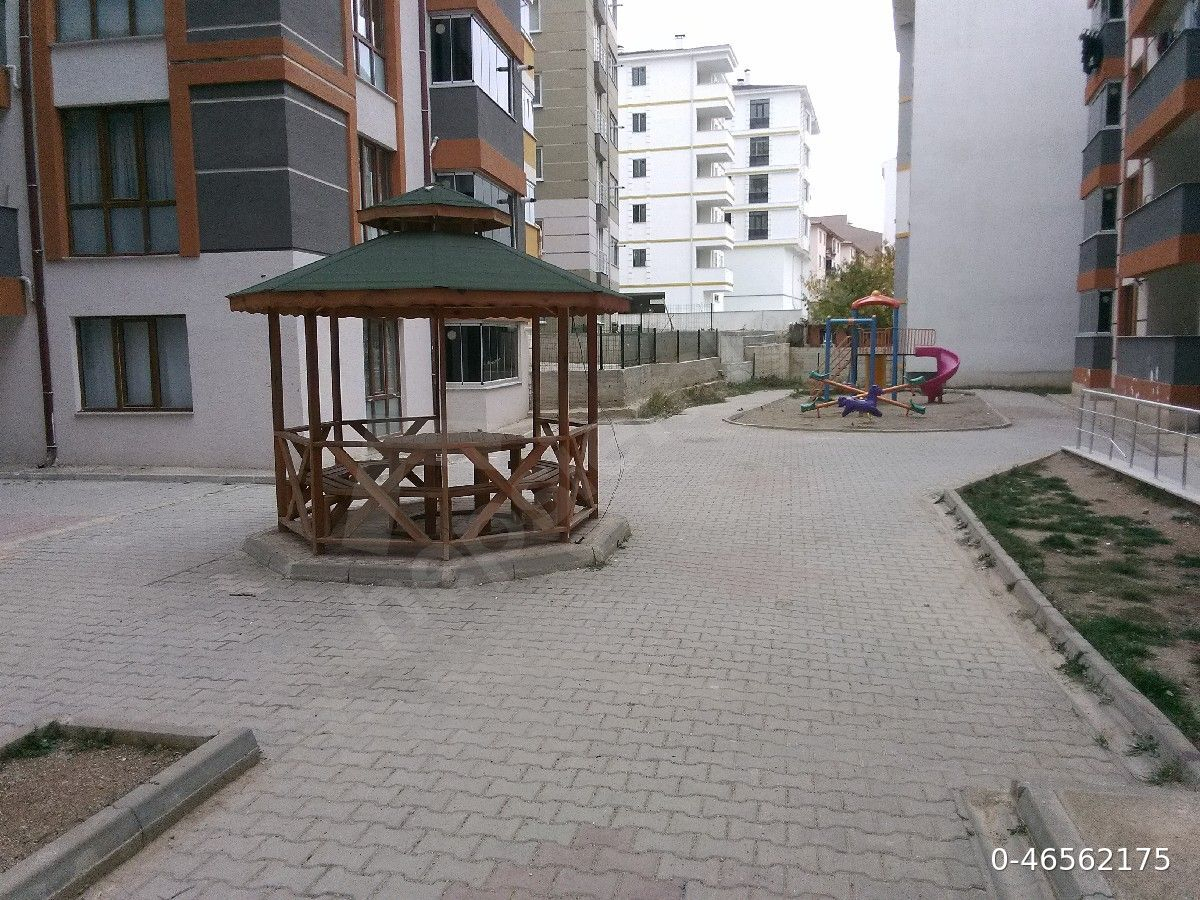 BOZÜYÜK 4 EYLÜL MAH.DUYAPKENT DE SATILIK 3+1 EBEVEYN BANYOLU DAİRE