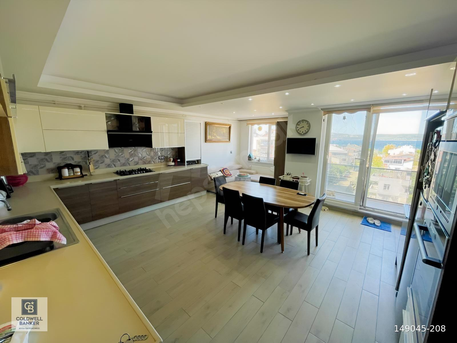BOĞAZKENT MH. CADDE ÜZERİ DENİZ MANZARALI SATILIK 6+1 DAİRE