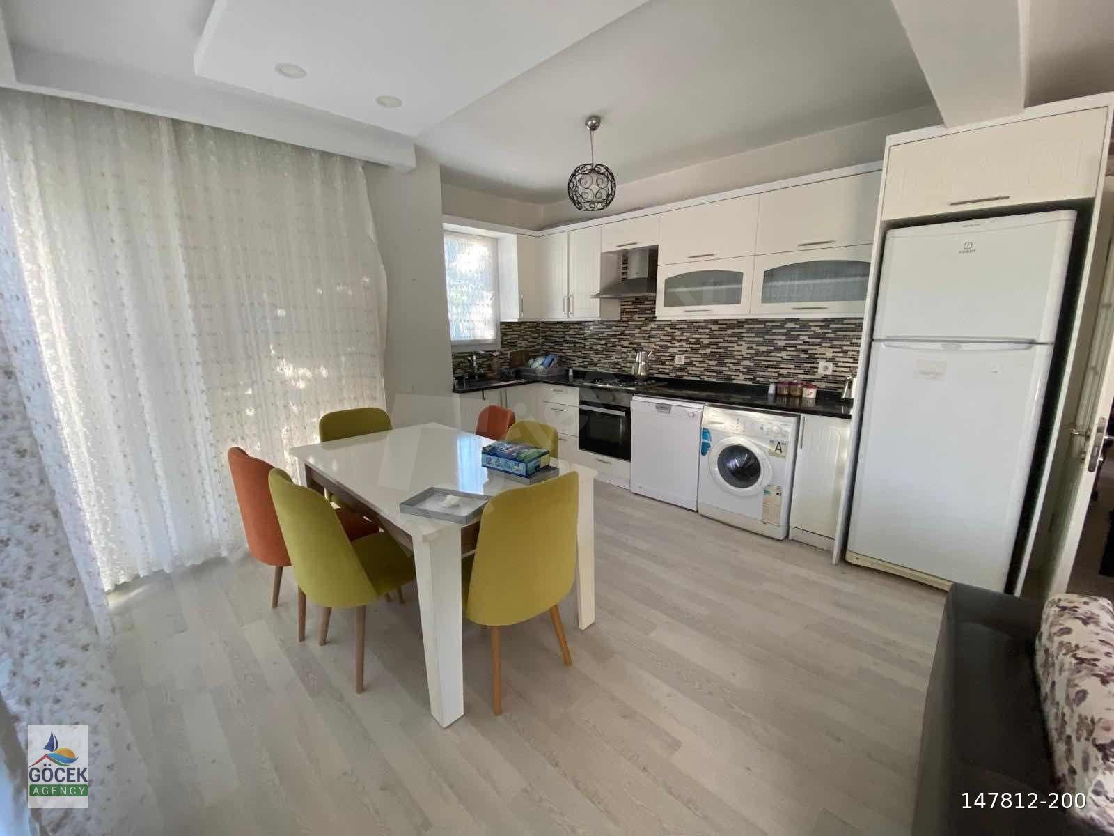 FETHİYE GÖCEK 'TE YOLUN ÜST TARAFINDA KİRALIK 2+1 EŞYALI DAİRE