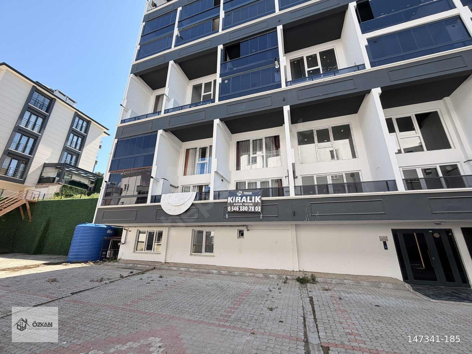 KÖRFEZ TRAMVAYA 300 MT MESAFEDE LÜKS EŞYALI 1+1 LOFT DAİRE