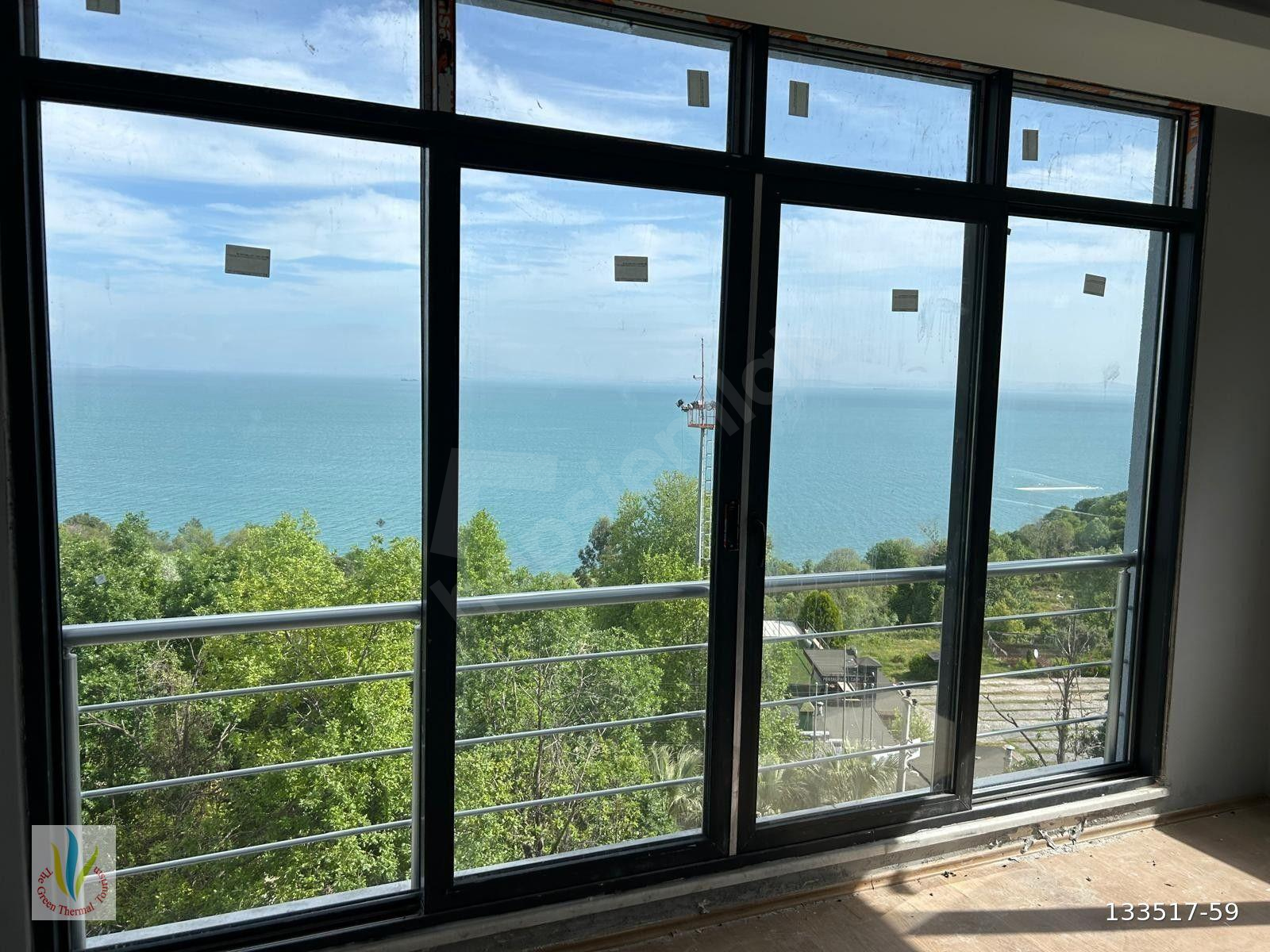 KORU KÖYDE DENIZ MANZARALI HARIKA BIR KIRALIK DAİRE