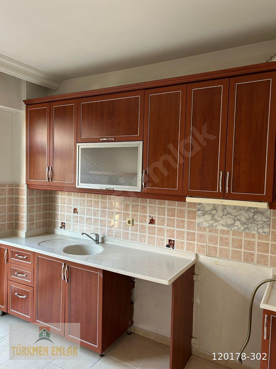 AKARBAŞI MAHALLESİNDE KİRALIK 3+1 DAİRE