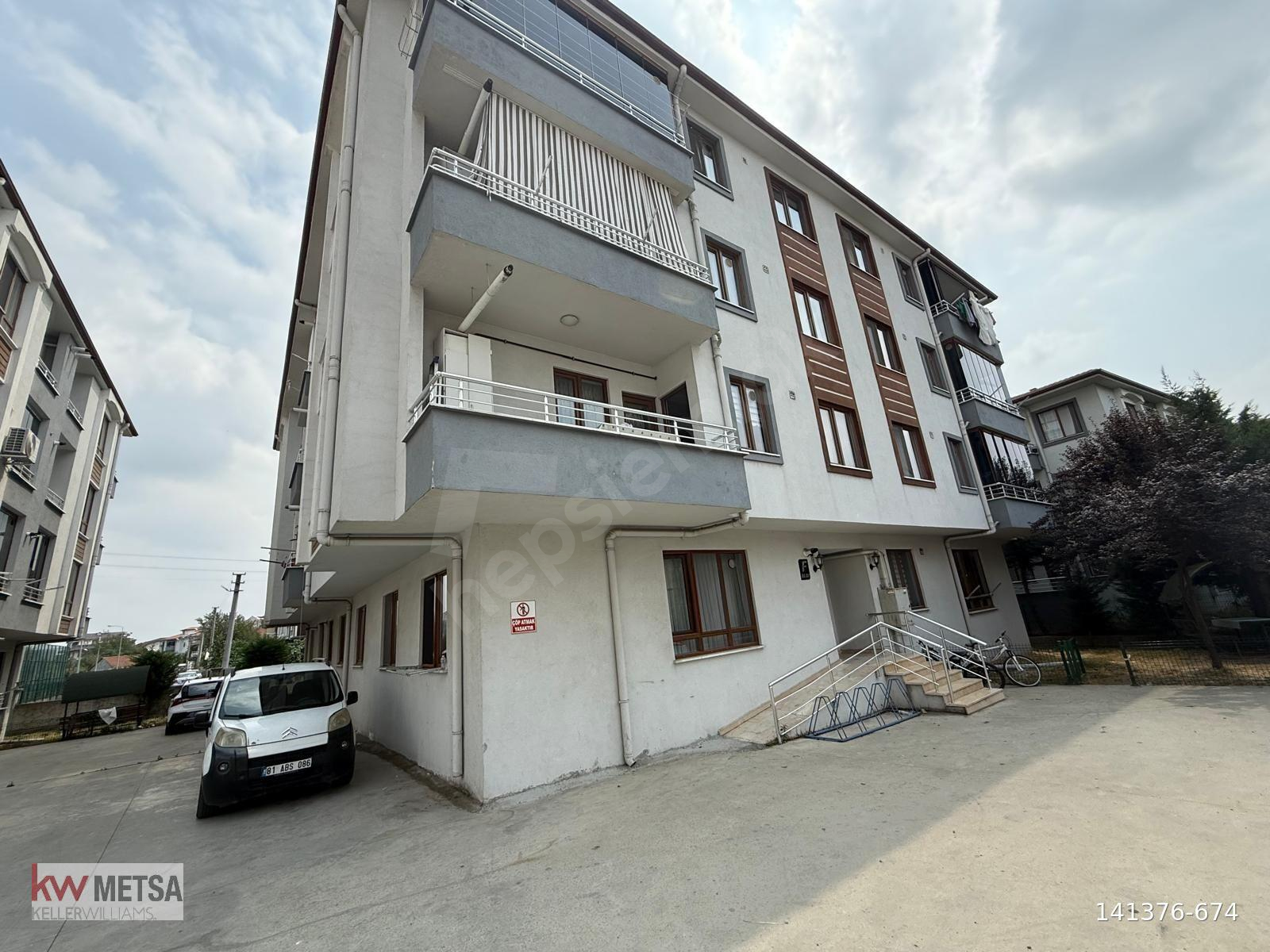 KW METSA'DAN AZİZİYE MAH.50 M² EŞYALI 1+1 KİRALIK DAİRE