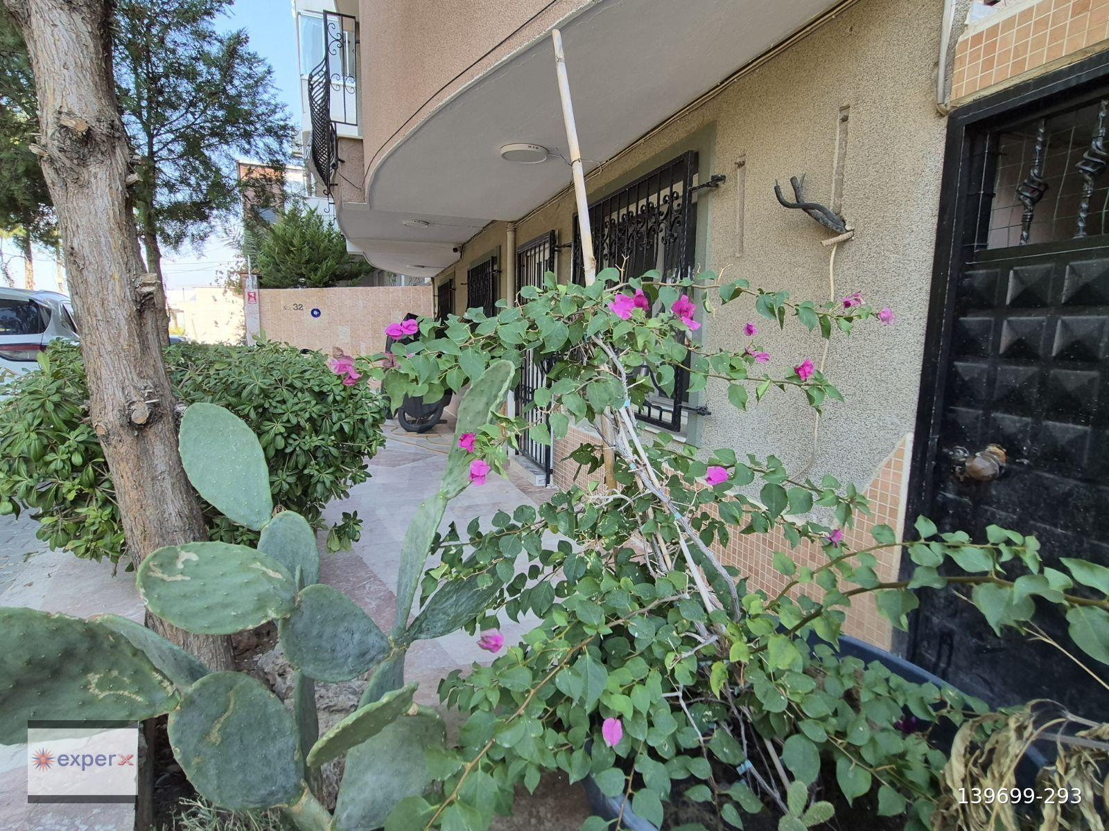 BALÇOVA KORUTÜRKTE 190 M² BAHÇELİ DENİZ VE DOĞA MNZ 4+1 DUBLEKS