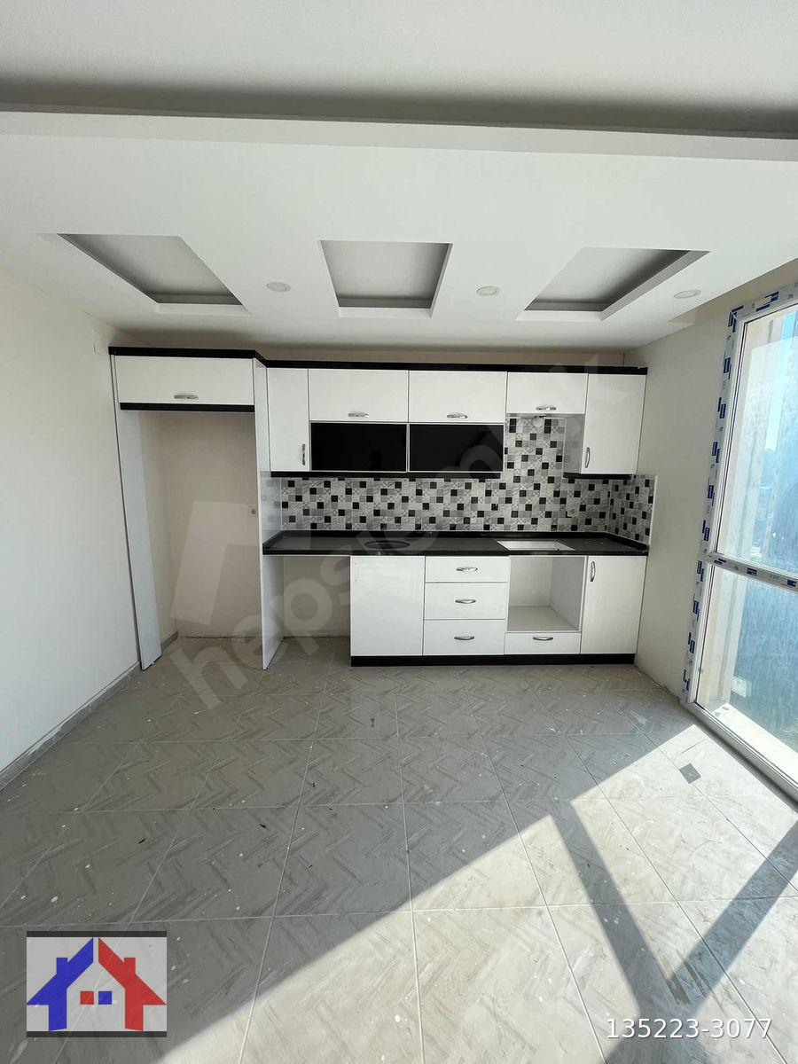 ÇARKIPARE DE 3+1 DOĞALGAZLI İSKANLI GENİŞ OTURUMLU KİRALIK DAİRE