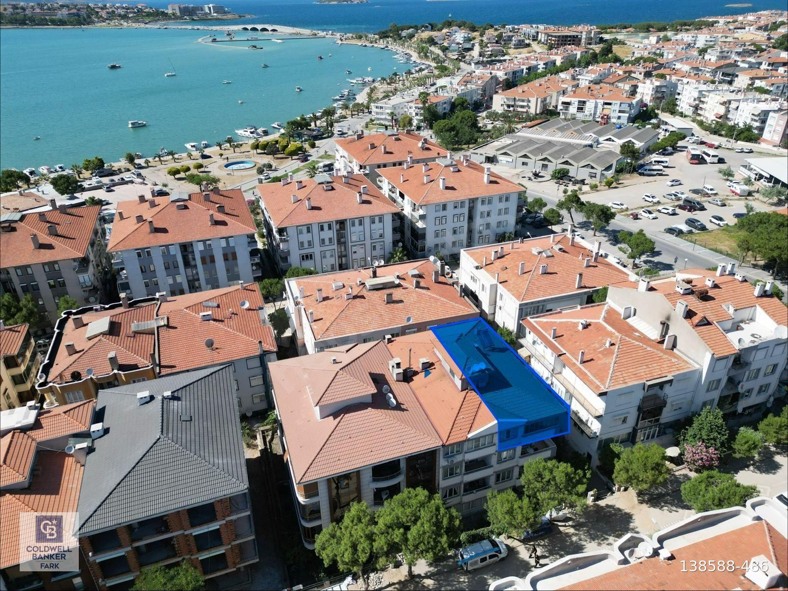 Ayvalık 150 Evler Mahallesin'de Denize Yakın Satılık 3+1 Daire